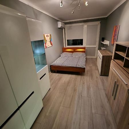 Luxury Aparments Klimatyzacja Z Prywatnym Parkingiem Apartment Radom Luaran gambar
