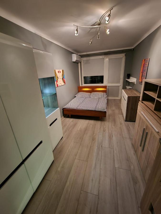 Luxury Aparments Klimatyzacja Z Prywatnym Parkingiem Apartment Radom Luaran gambar